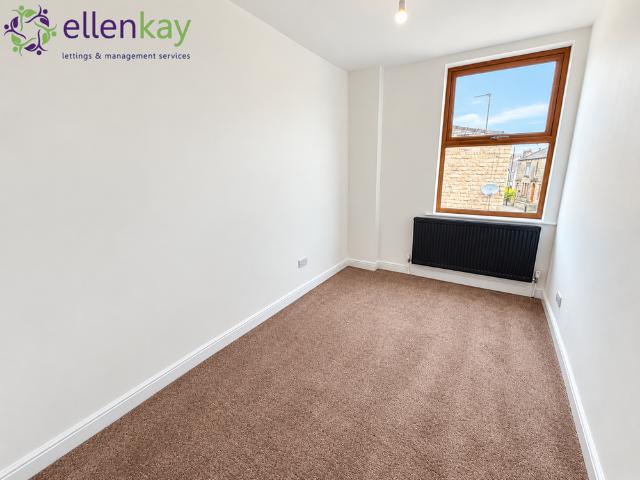Apartment for rent in Lady House, Burnedge