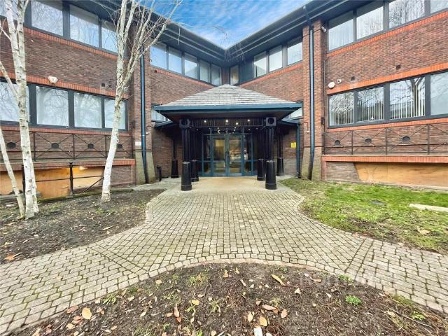 Flat for rent in Elvetham Heath, Hart