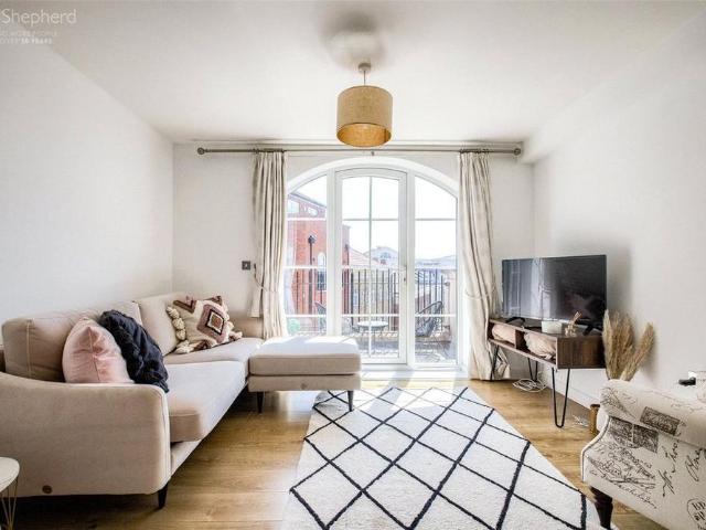 Apartment for rent in Dickens Heath, West Midlands