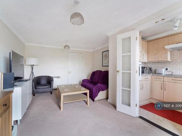 Apartment for rent in Ewell, Epsom and Ewell