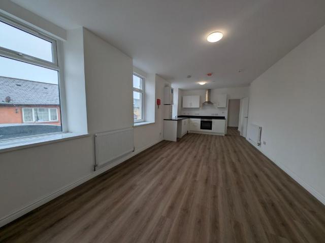 Flat for rent in Ystrad, Ton Pentre