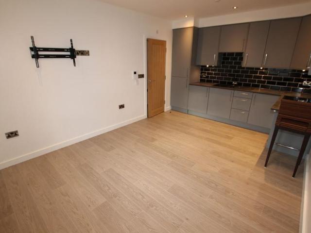 Apartment for rent in Lower Cumberworth, West Yorkshire