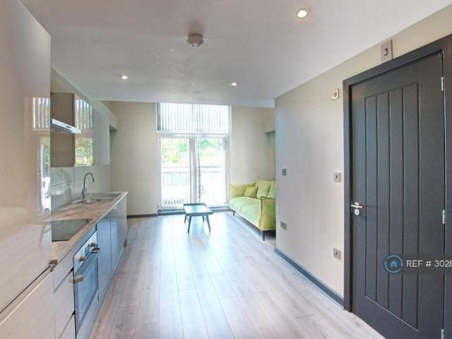 Apartment for rent in Woodhouse, West Yorkshire
