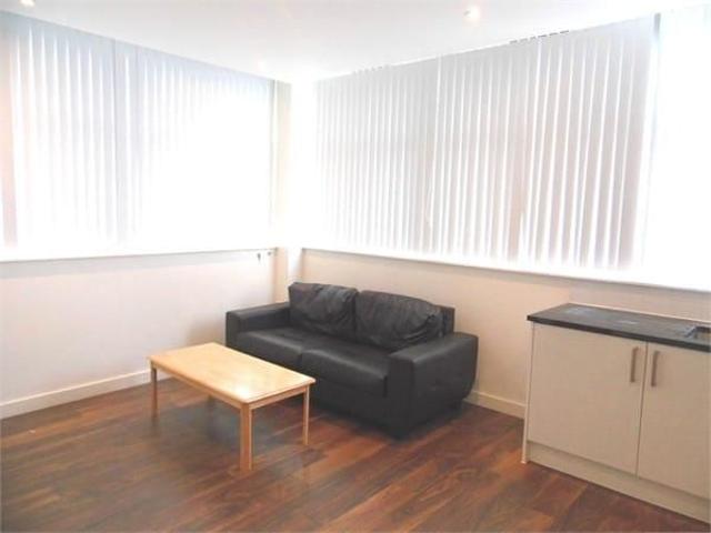 Apartment for rent in Lane, Greater London