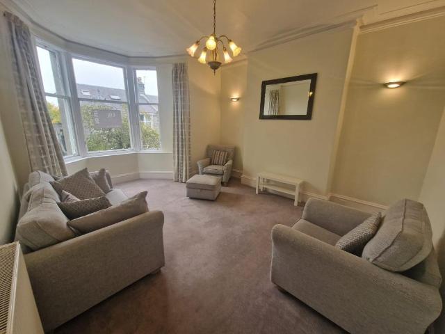 Flat for rent in West End, Ballindoch