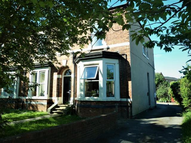 Flat for rent in West Yorkshire