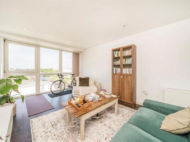 Apartment for rent in Shepherd's Hill, Crouch End