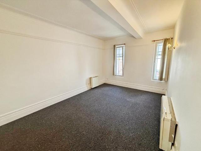 Apartment for rent in Brompton, Gillingham