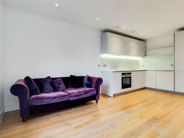 Apartment for rent in Putney, Greater London