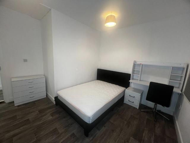Flat for rent in Black Friars, Old Wharf