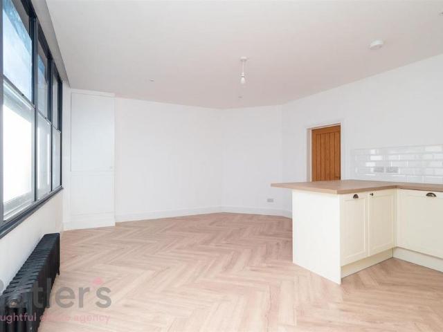 Apartment for rent in Ewell, Surrey