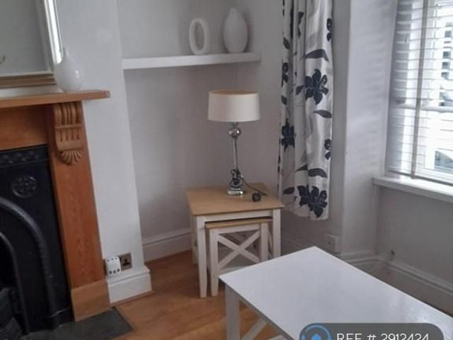 Apartment for rent in Barbican, Mount Wise
