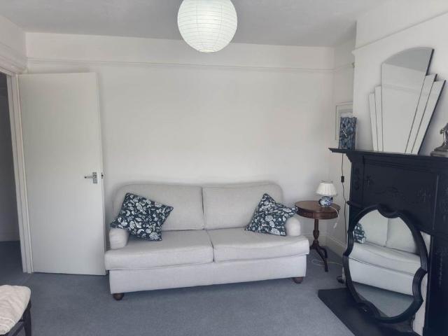 Apartment for rent in Felpham, Clapham