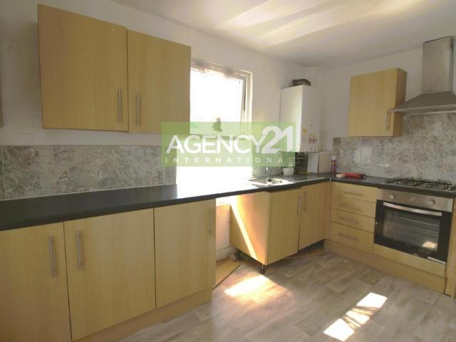 Flat for rent in Little Ilford, Greater London
