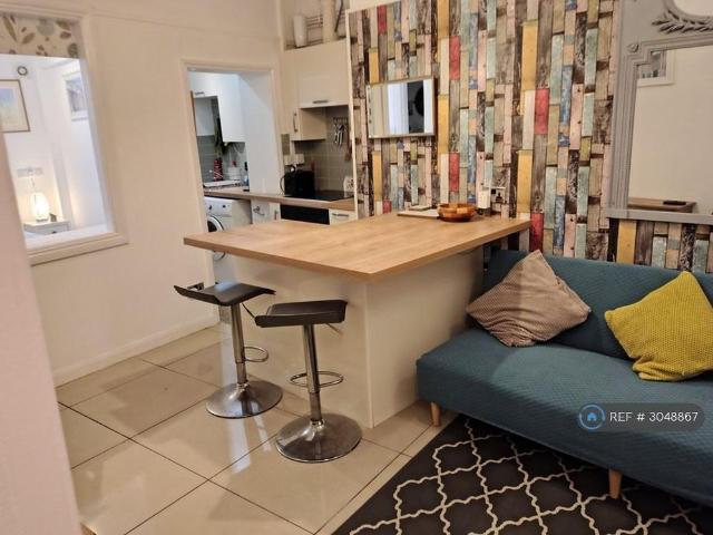 Apartment for rent in Littlehampton, Arun