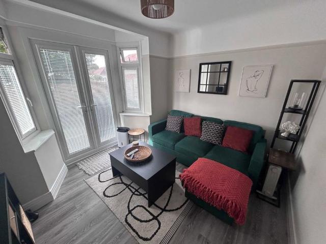 Apartment for rent in St James, Sandown Park