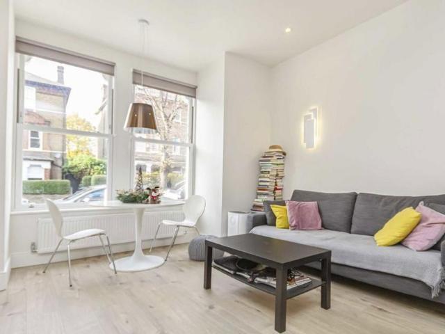 Apartment for rent in London Borough of Ealing, Greater London