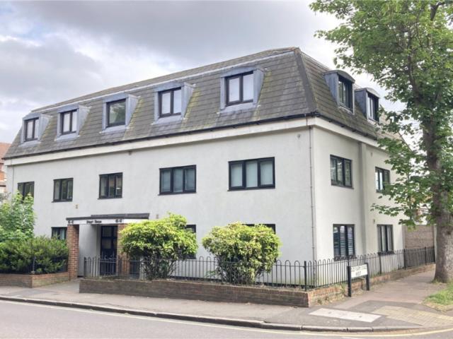 Flat for rent in Longlands, Halfway Street