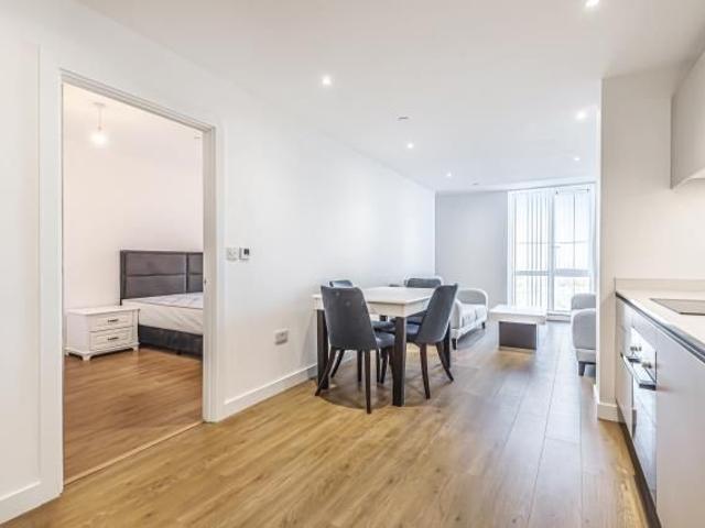 Apartment for rent in The Close, Hampshire
