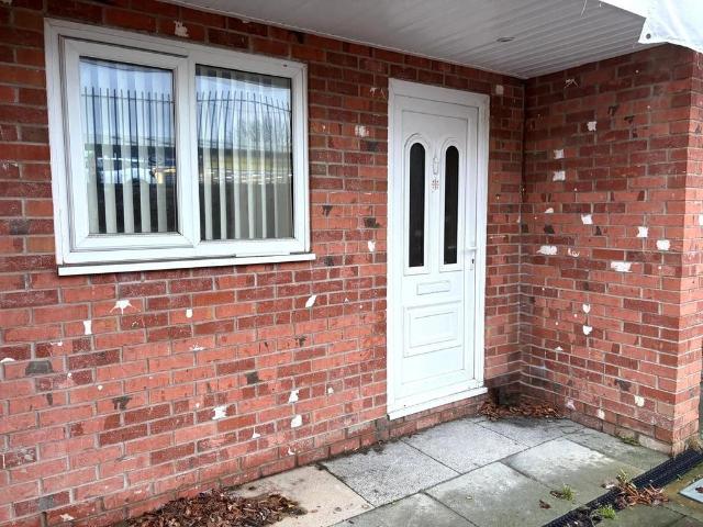 Flat for rent in Wigan, Greater Manchester