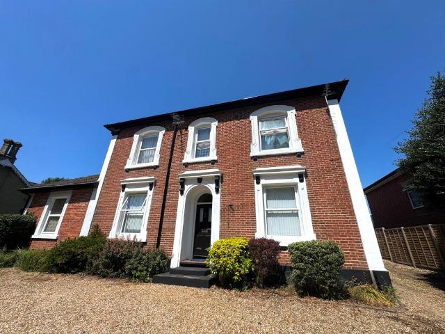 Flat for rent in Woolston, City Of Southampton