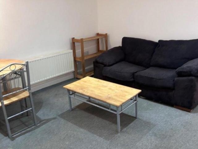 Apartment for rent in Stamford Hill, Greater London