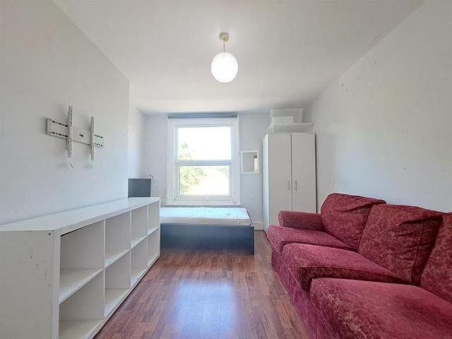 Apartment for rent in Mayfair, Greater London