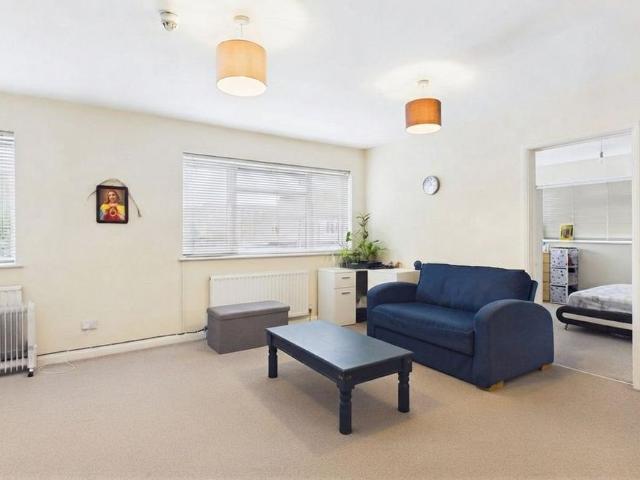 Apartment for rent in Camberley, Surrey Heath