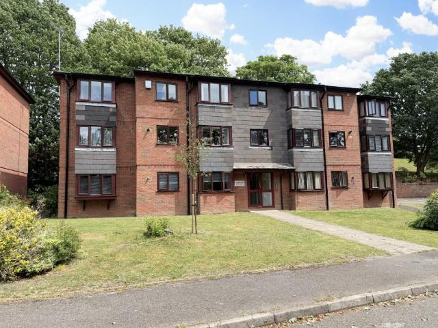 Flat for rent in North Town, Aldershot