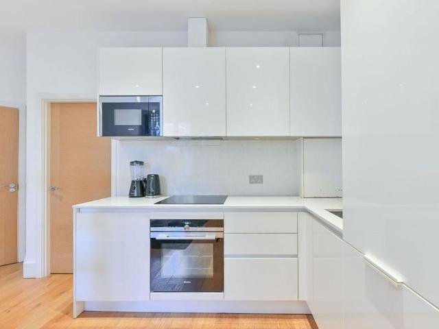 Apartment for rent in Loughborough Junction, Greater London