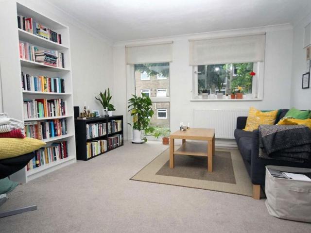 Apartment for rent in London Borough of Richmond upon Thames, Greater London
