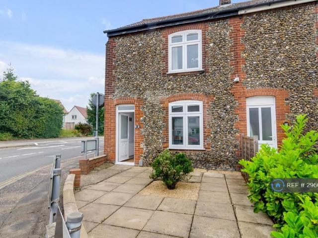Flat for rent in Crostwick, Norfolk