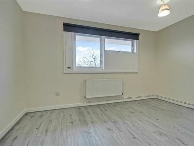 Apartment for rent in Townstal, South Hams