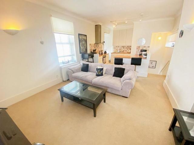 Apartment for rent in St Helier, Greater London