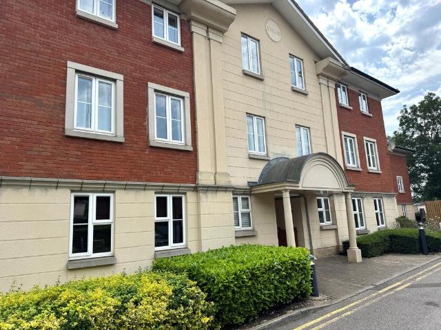 Flat for rent in Kingswood, Cadbury Heath