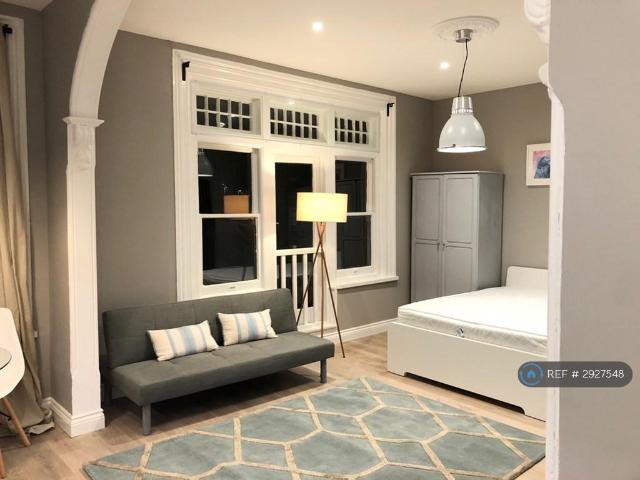 Flat for rent in Southsea, City Of Portsmouth