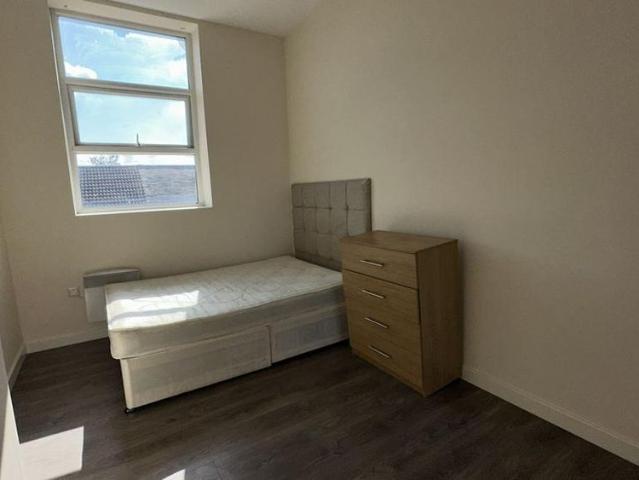 Apartment for rent in Harehills, West Yorkshire