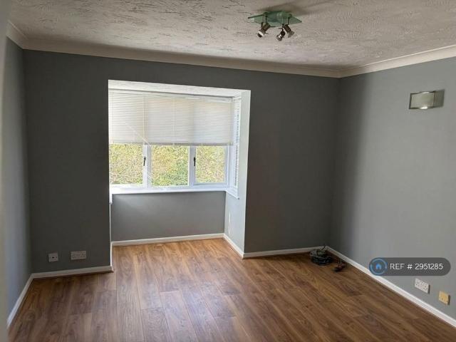 Apartment for rent in Stone, Baswich