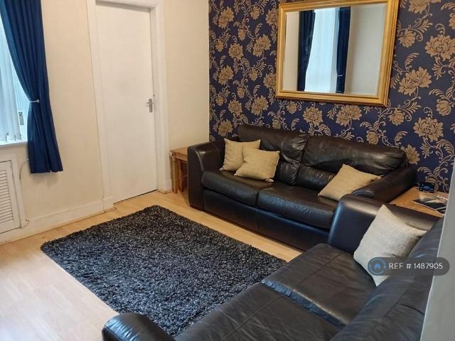 Apartment for rent in Woodside, Ballindoch