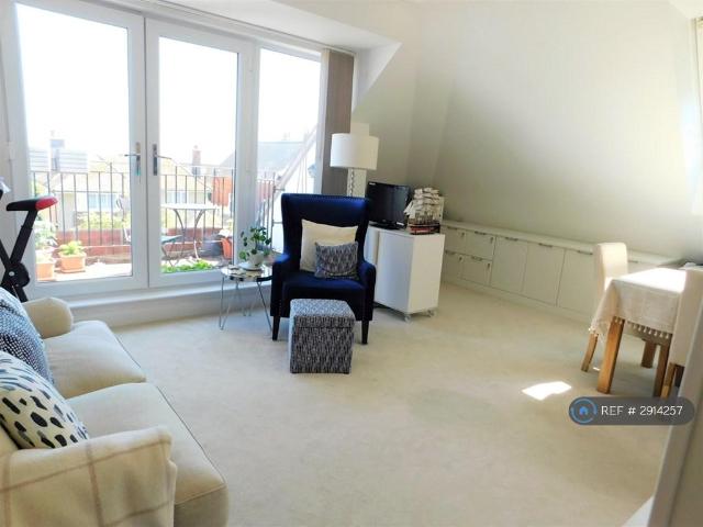 Flat for rent in Frinton and Walton, Dale Hill
