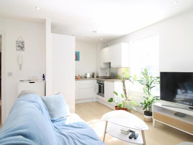 Apartment for rent in Daws Hill, Cressex