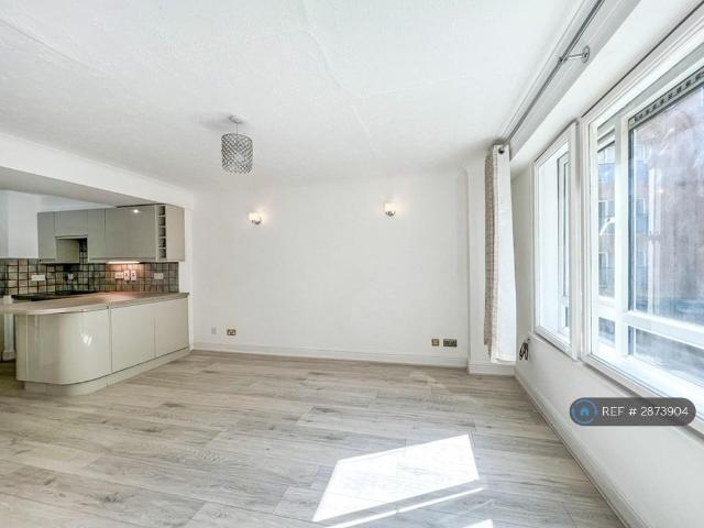 Flat for rent in St. George in the East, Wapping