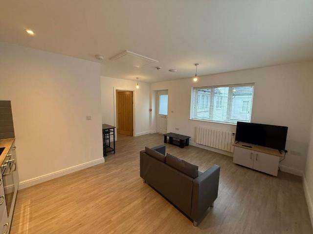 Apartment for rent in California, Littleover