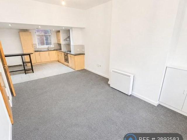 Flat for rent in Ludworth Houses, Marple Bridge