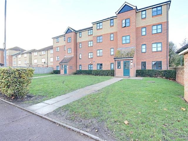 Flat for rent in Enfield Island Village, Greater London