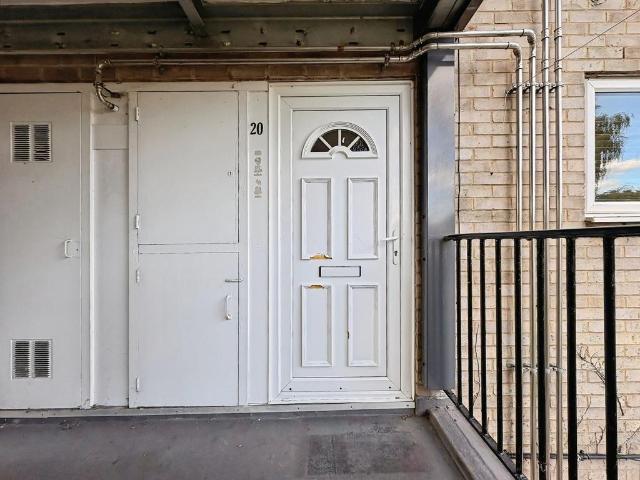 Flat for rent in New Catton, East Bank