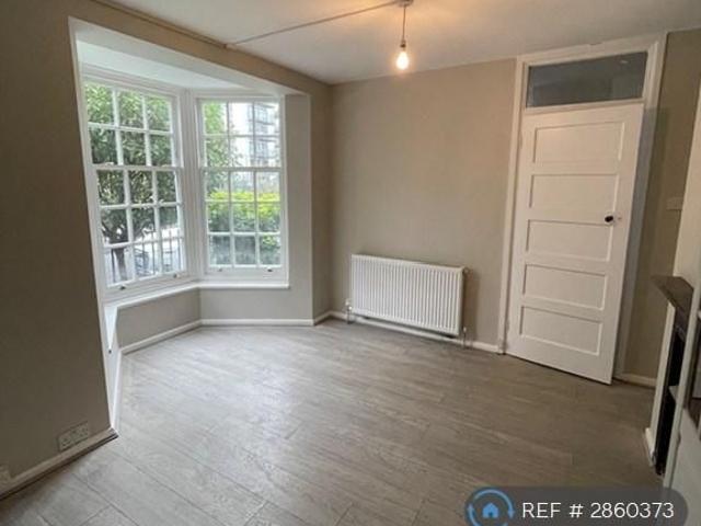 Apartment for rent in Kennington Cross, Greater London