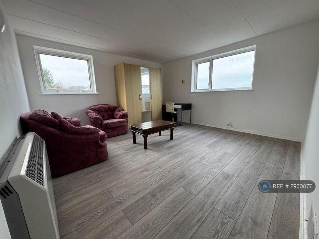 Apartment for rent in Overslade, New Bilton