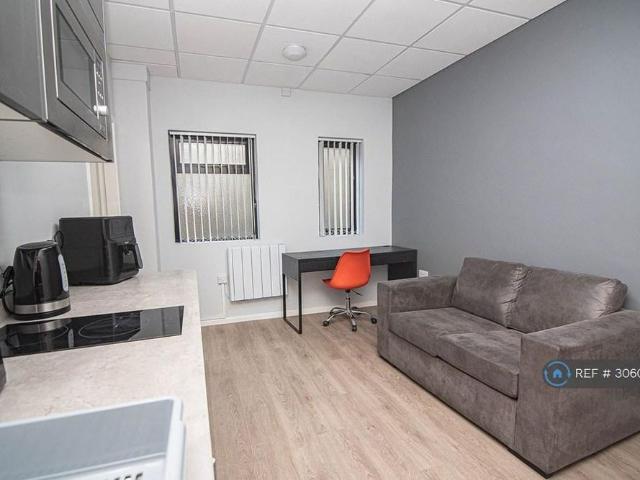 Apartment for rent in Folly Hall, Kirklees