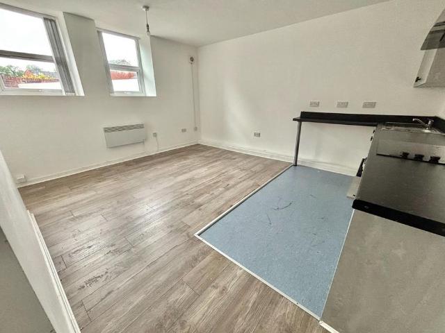 Apartment for rent in Fairfield, Bury